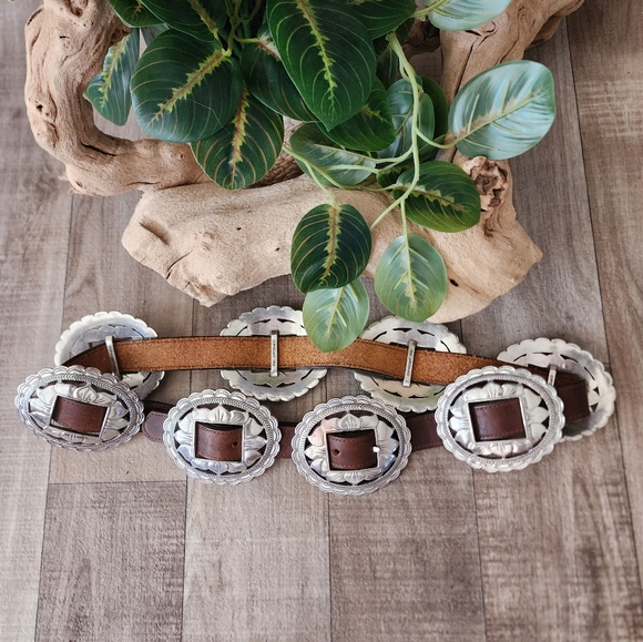 Brighton Brown Leather Sunflower Concho Belt - Picture 14 of 15